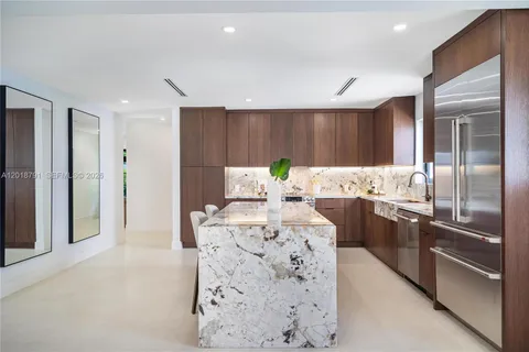 $2,900,000 | 1037 Sevilla Avenue, Coral Gables, FL 33134
