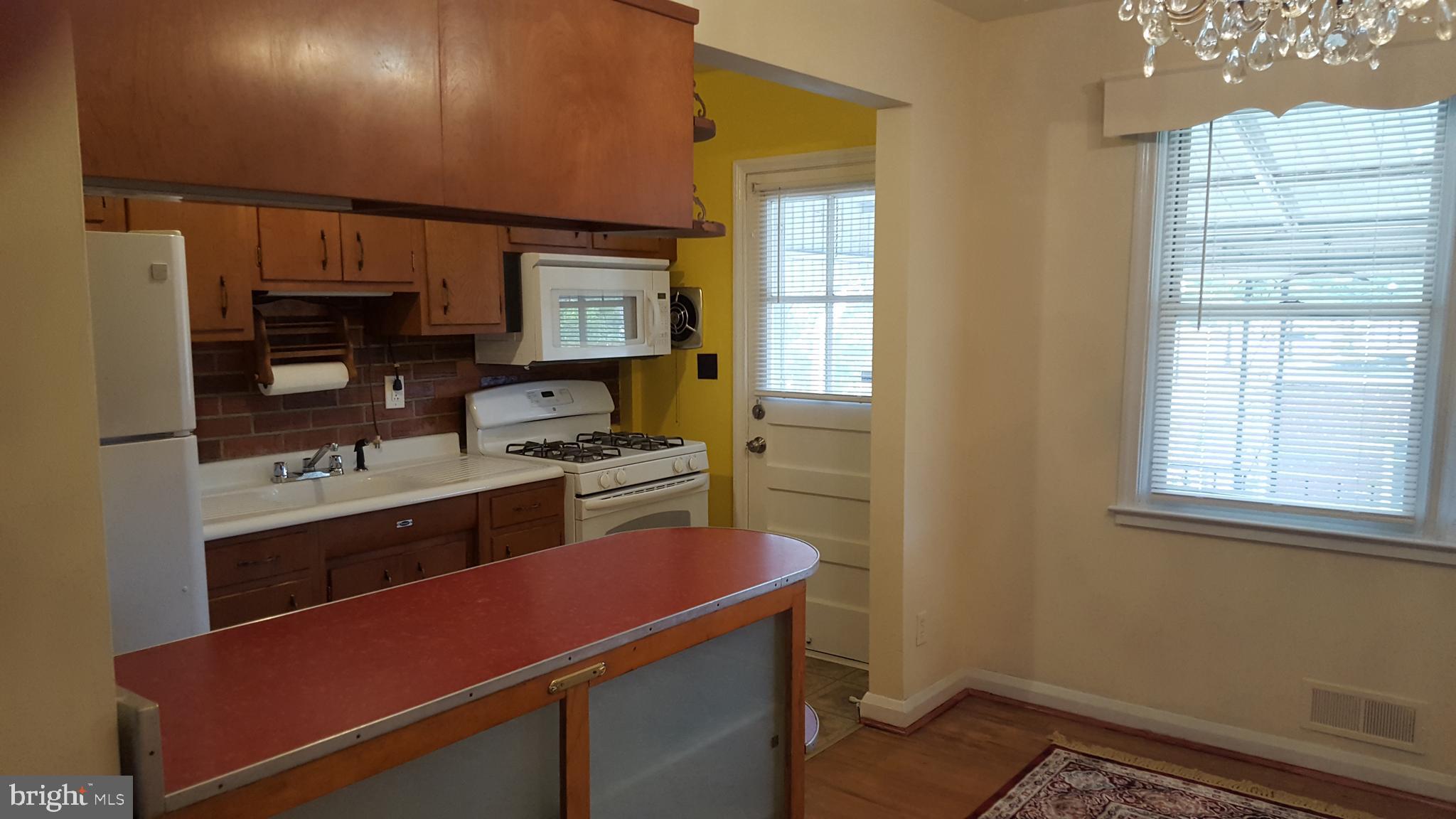 3522 Dunhaven Road Baltimore, MD 21222 - Photo 7 of 18 KITCHEN