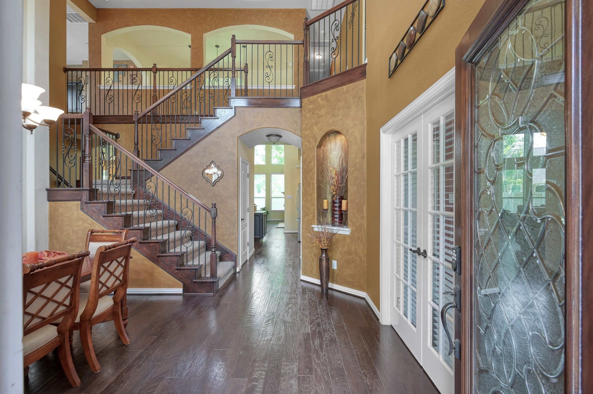 2033 Brodie Lane Conroe, TX 77301 - Photo 4 of 42