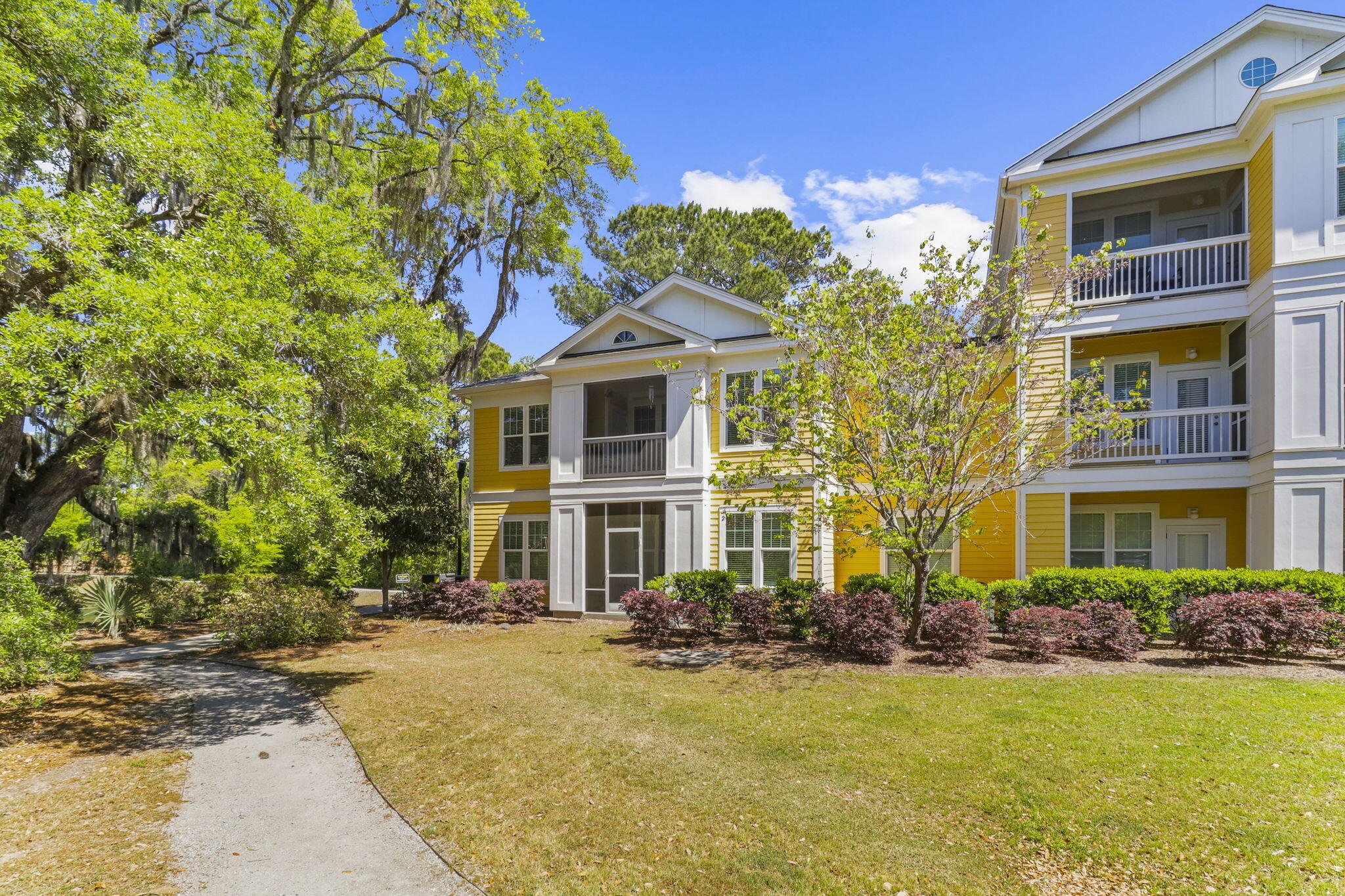 1925 Chatelain Way Mount Pleasant, SC 29464 - Photo 10 of 45 Renovated and Updated!