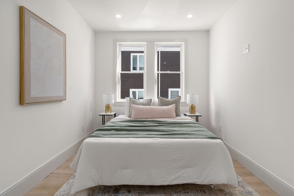 10-12 Clyde Road, Unit 1 Watertown, MA 02472 - Photo 26 of 41