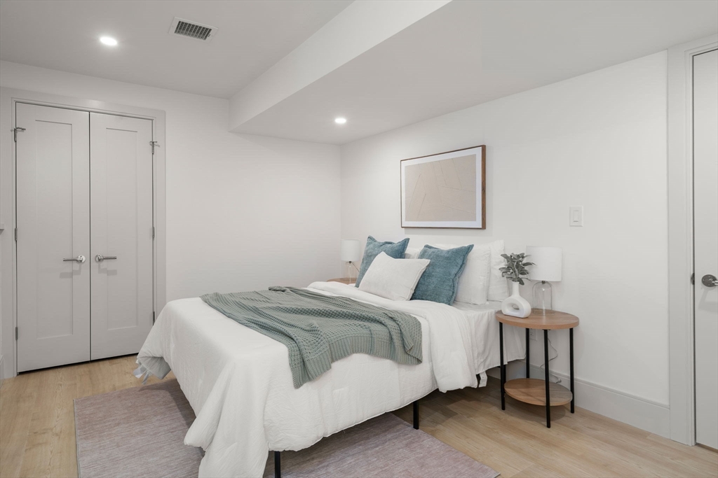 10-12 Clyde Road, Unit 1 Watertown, MA 02472 - Photo 31 of 41