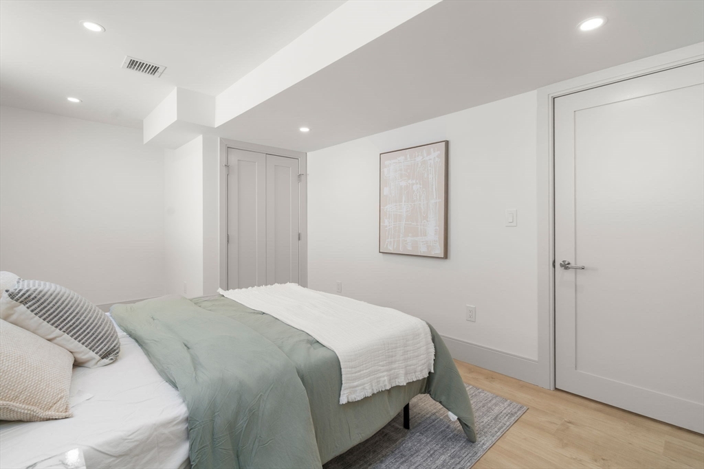 10-12 Clyde Road, Unit 1 Watertown, MA 02472 - Photo 37 of 41