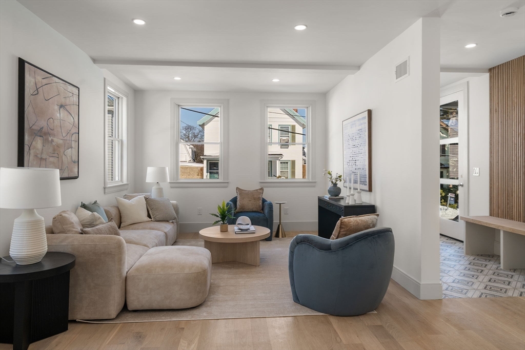 10-12 Clyde Road, Unit 1 Watertown, MA 02472 - Photo 7 of 41