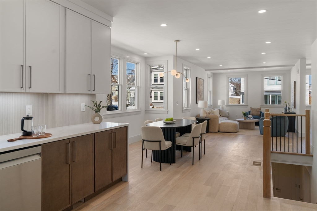 10-12 Clyde Road, Unit 1 Watertown, MA 02472 - Photo 10 of 41