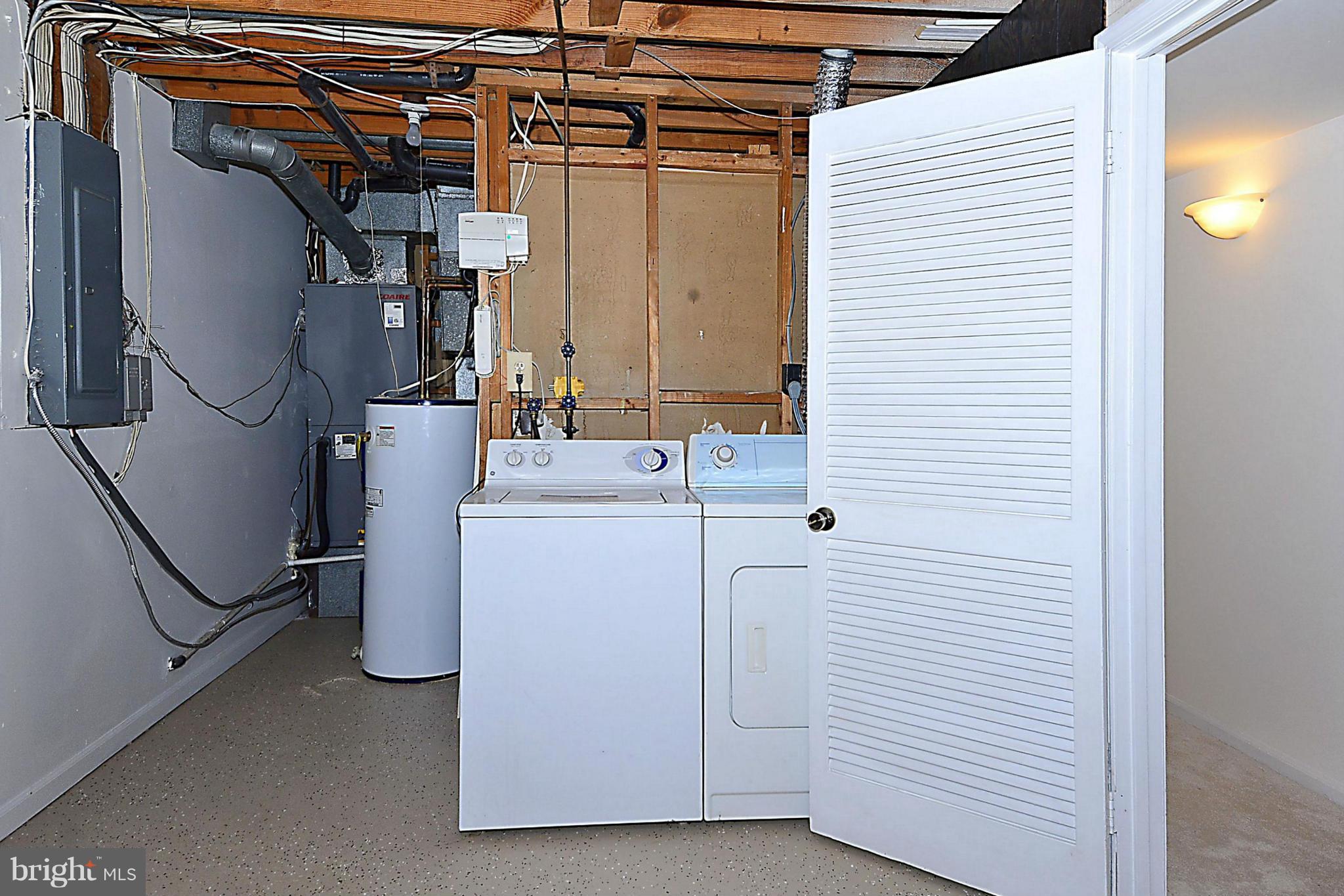 1206 Lee Road Sterling, VA 20164 - Photo 15 of 22 Utility Room