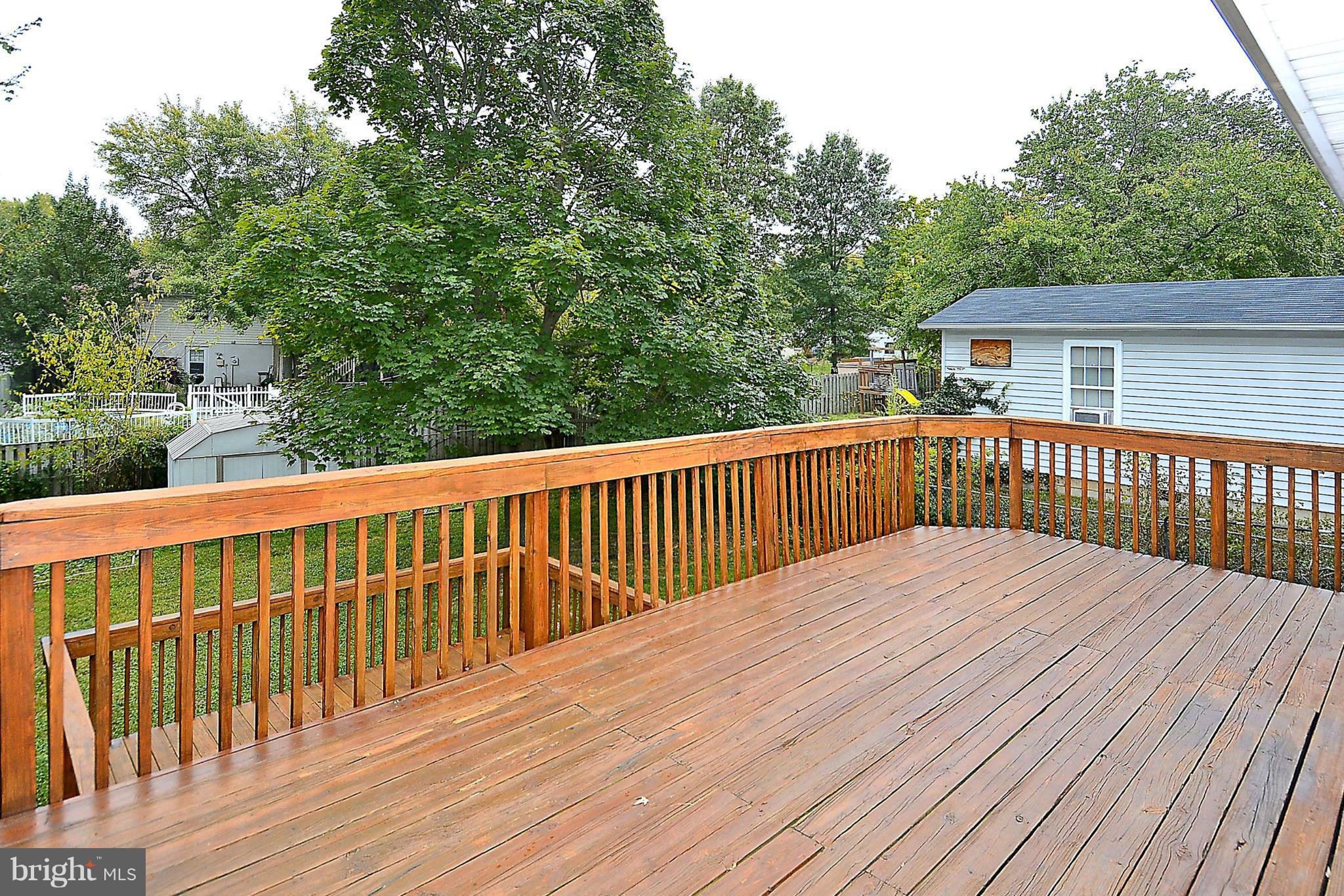 1206 Lee Road Sterling, VA 20164 - Photo 19 of 22 Upper Deck