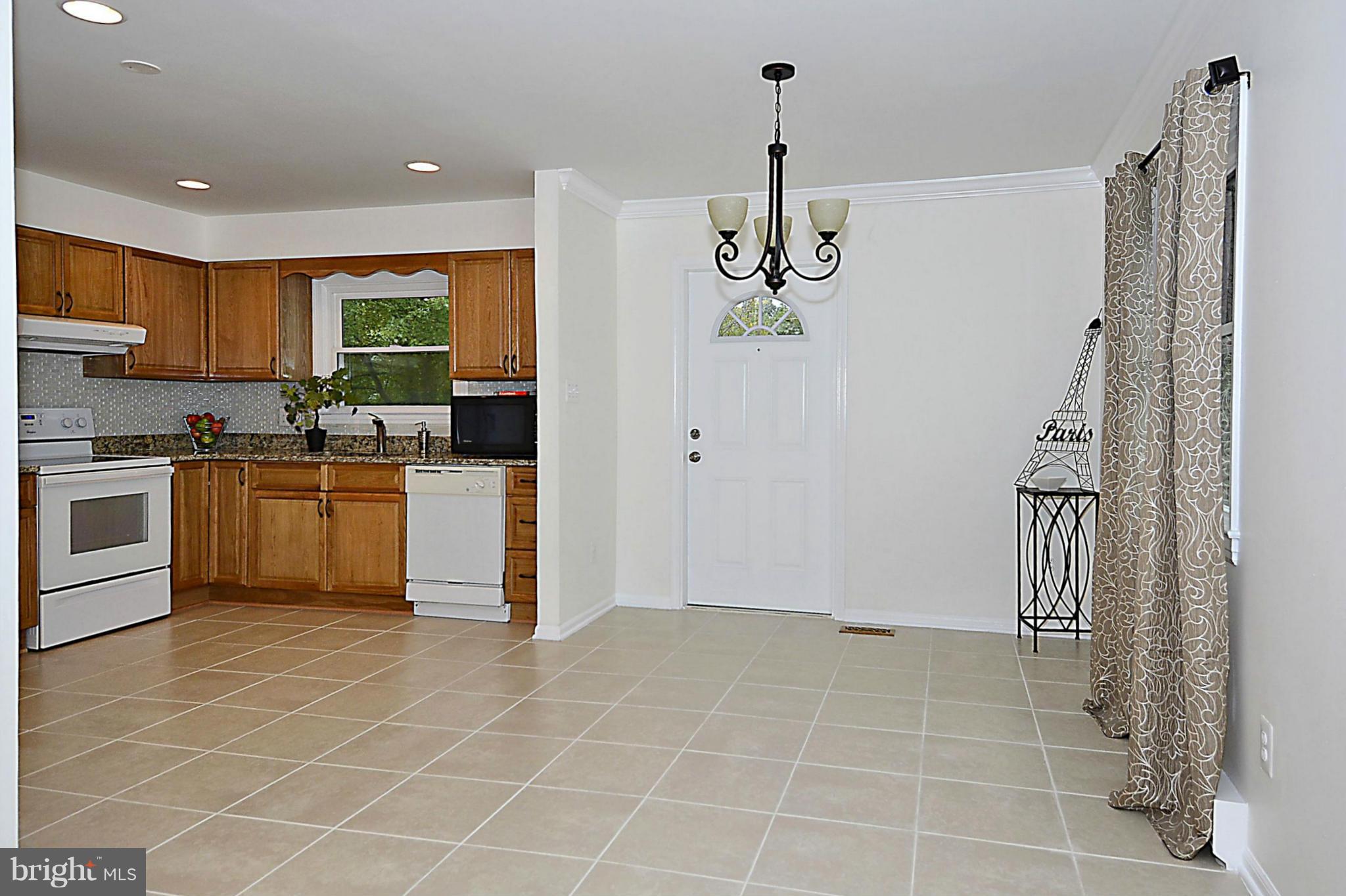 1206 Lee Road Sterling, VA 20164 - Photo 3 of 22 Dining Room/Kitchen