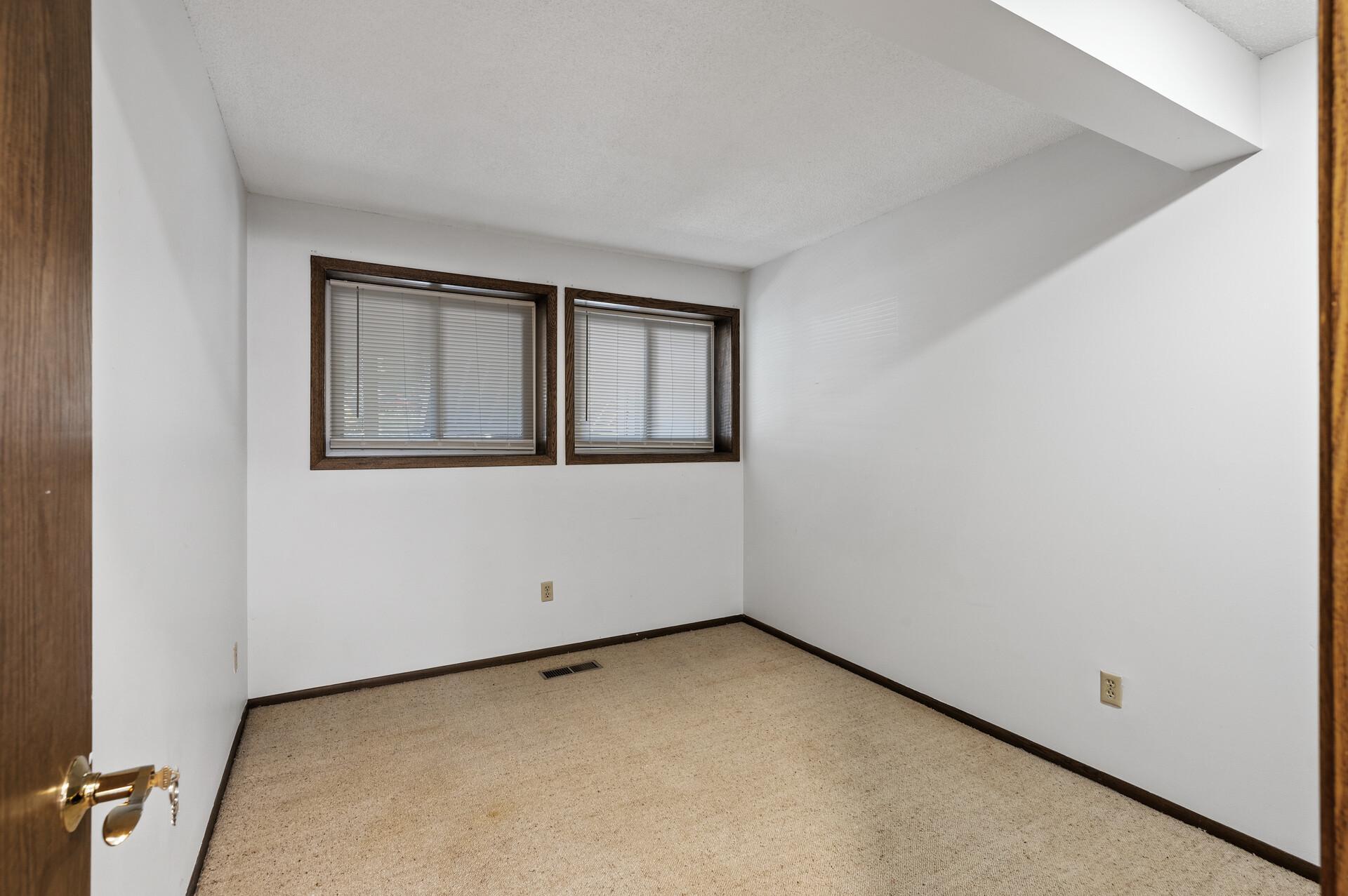 8948 Neill Lake Road, Unit 155E Eden Prairie, MN 55347 - Photo 21 of 41 Gallery Image 21
