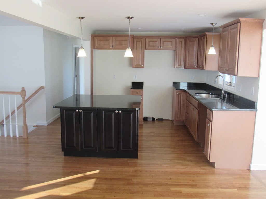 36 Jane Road Methuen, MA 01844 - Photo 6 of 16 Gallery Image 6