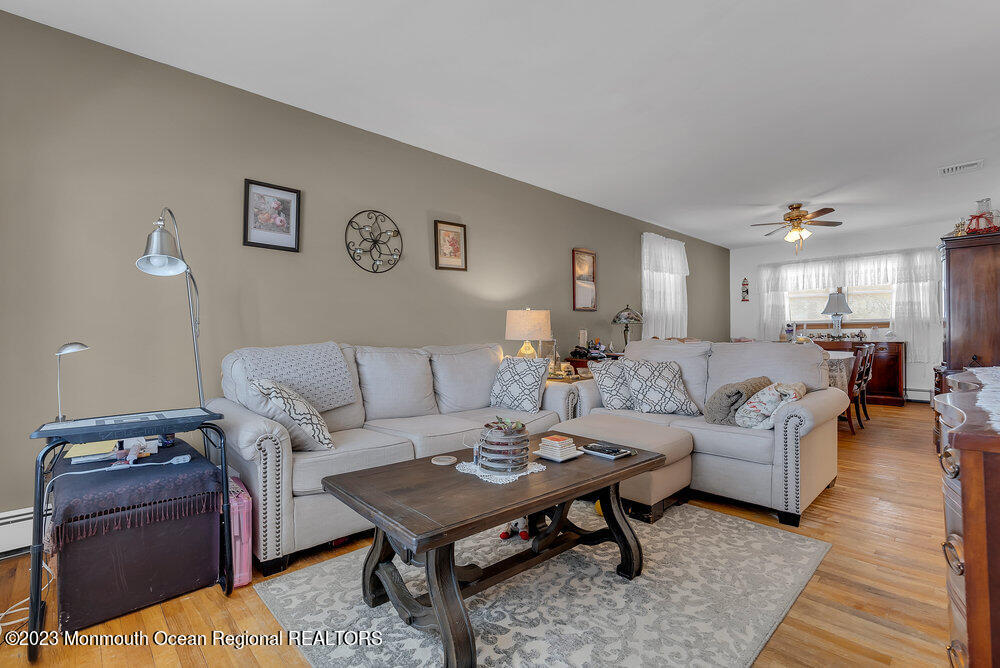 33 Orange Road Brick, NJ 08723 - Photo 4 of 11 2nd Floor LR