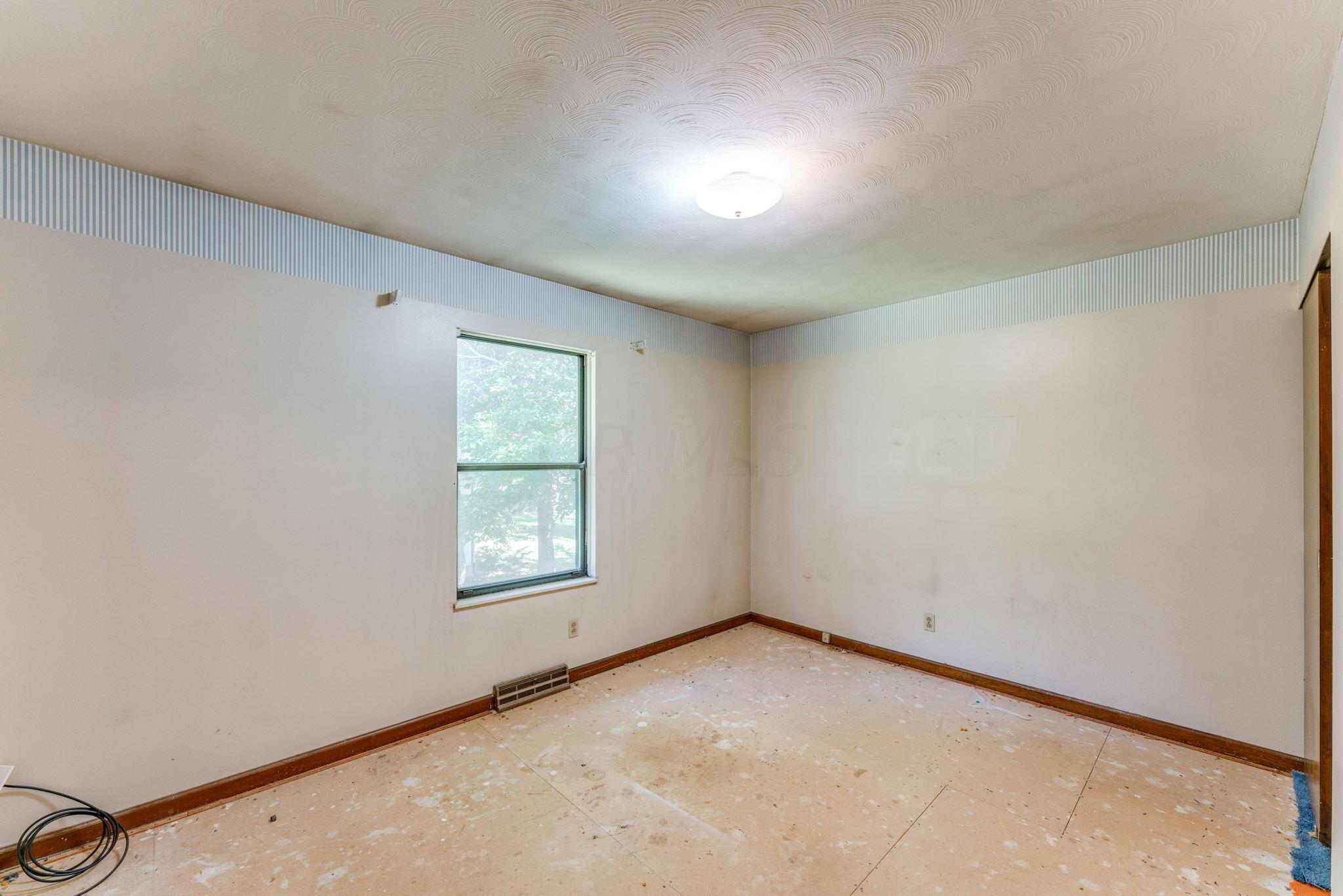 1169 James Road Newark, OH 43055 - Photo 26 of 46 33-web-or-mls-1169-james-rd