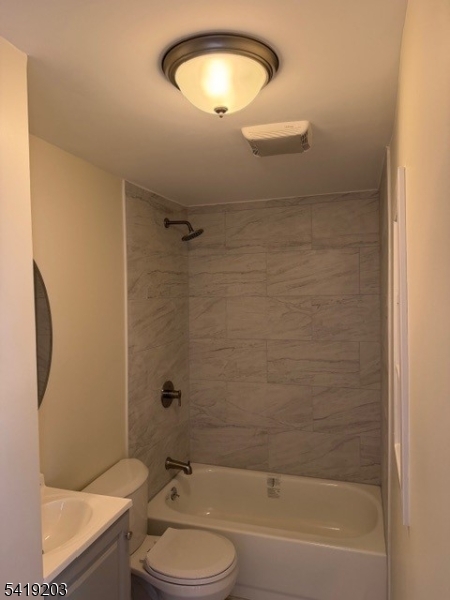 19 Ransome Place Plainfield, NJ 07063 - Photo 5 of 10