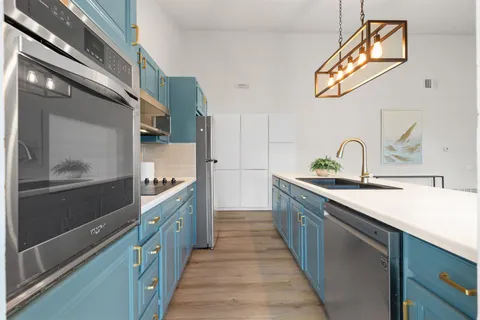 $1,200,000 | 1603 Westlake Drive, Austin, TX 78746