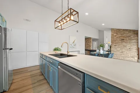 $1,200,000 | 1603 Westlake Drive, Austin, TX 78746