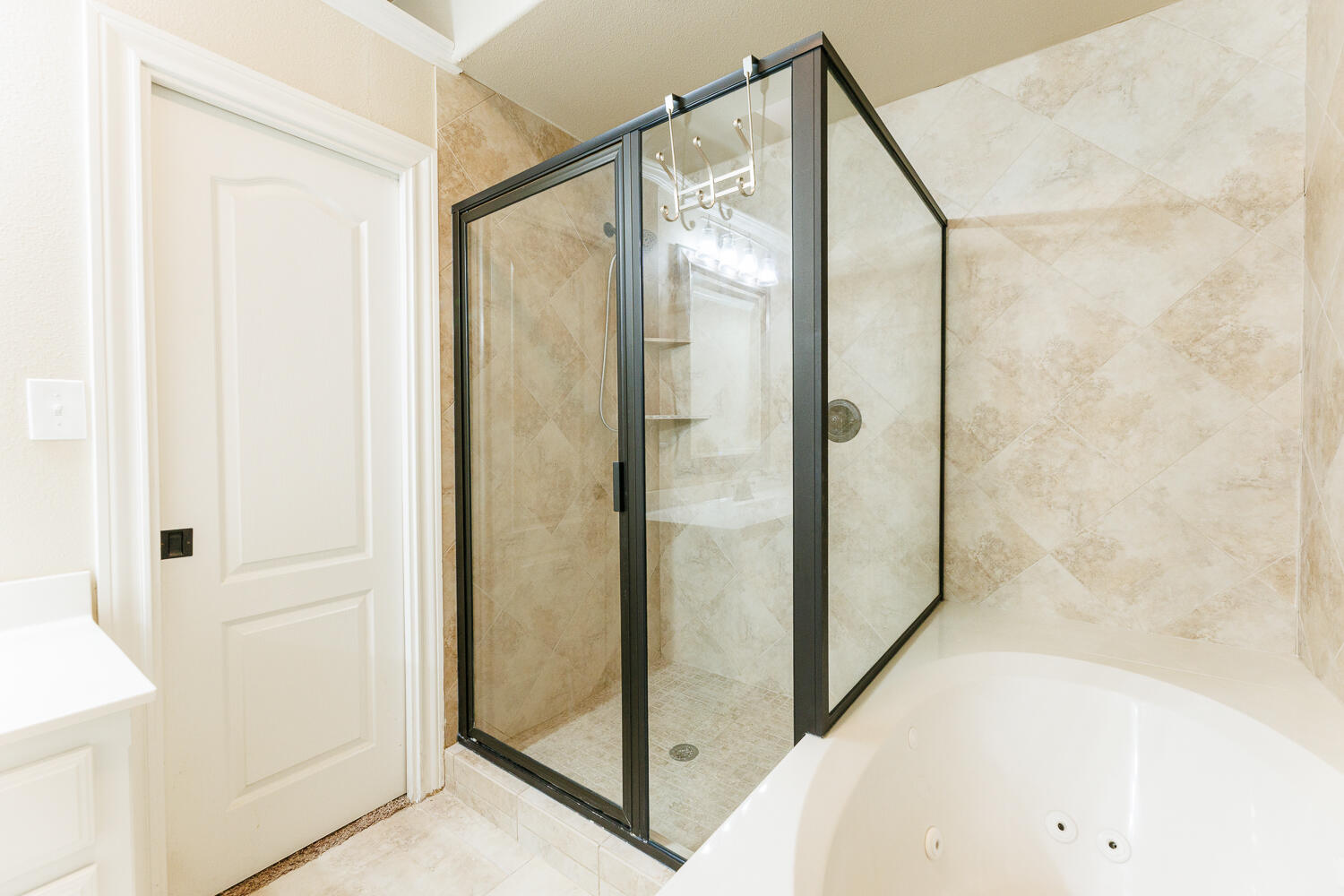 6207 113th Street Lubbock, TX 79424 - Photo 33 of 73 Separate Shower