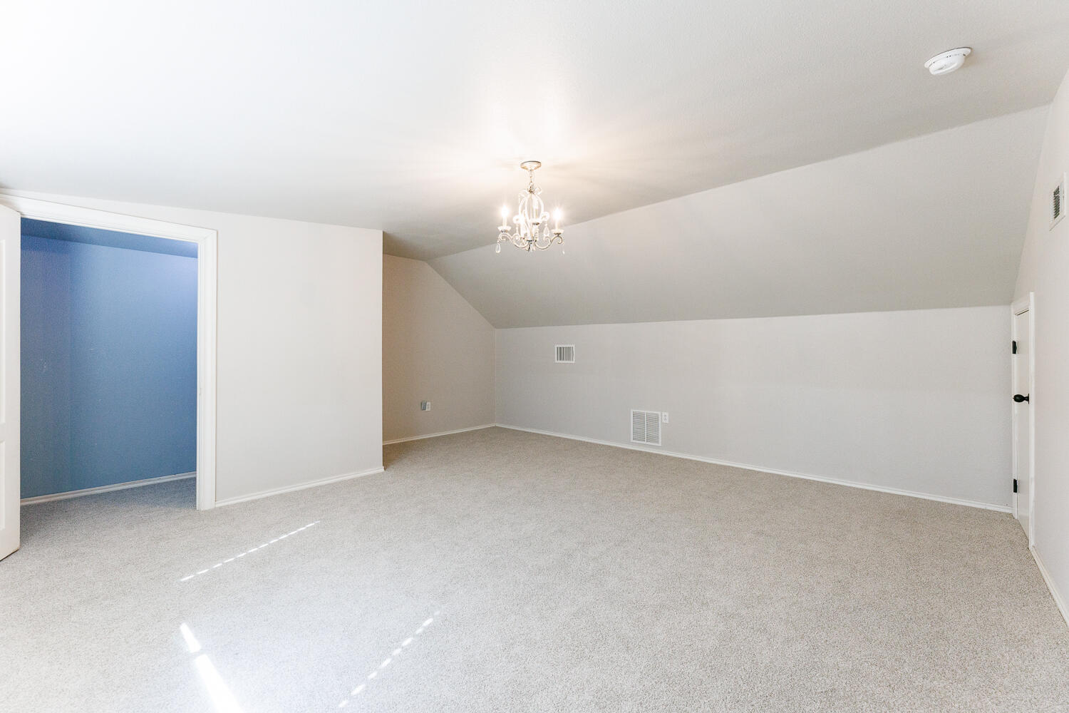 6207 113th Street Lubbock, TX 79424 - Photo 51 of 73 5th Bedroom, Upstairs