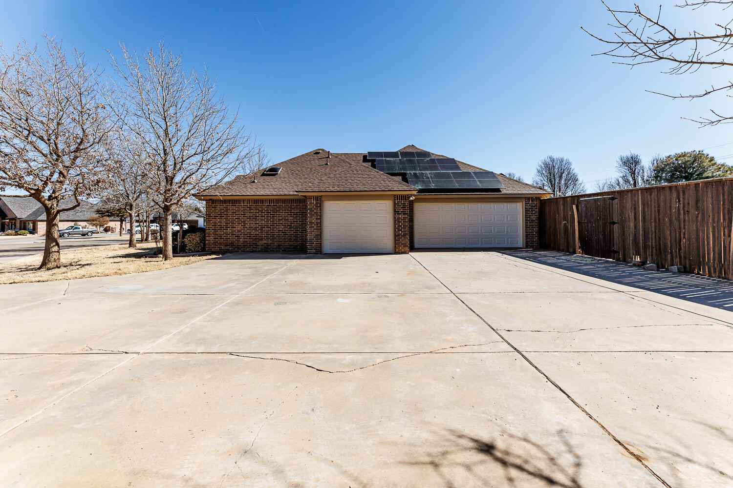 6207 113th Street Lubbock, TX 79424 - Photo 70 of 73 Three Car Garage