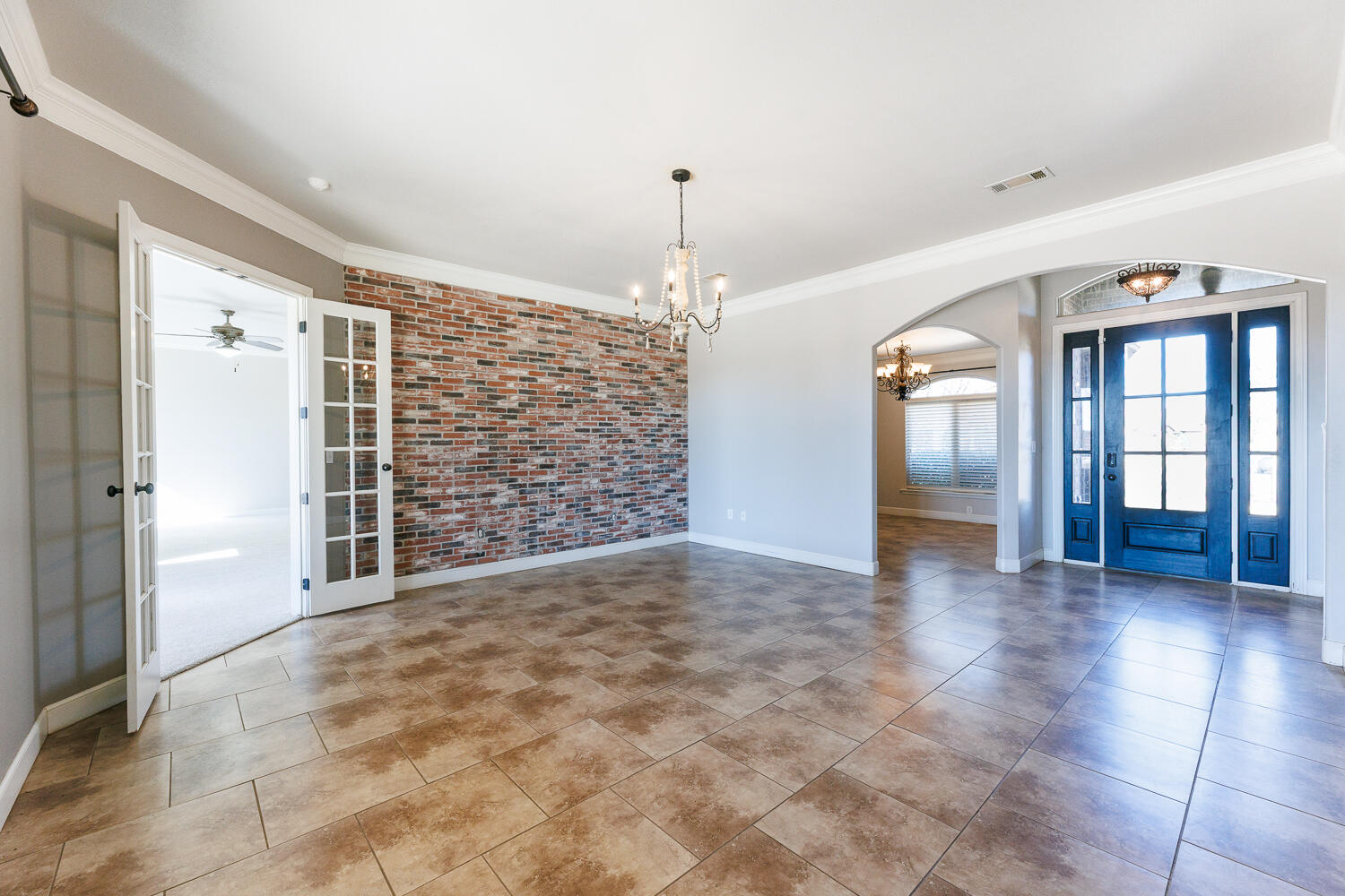 6207 113th Street Lubbock, TX 79424 - Photo 8 of 73 Three Living Areas