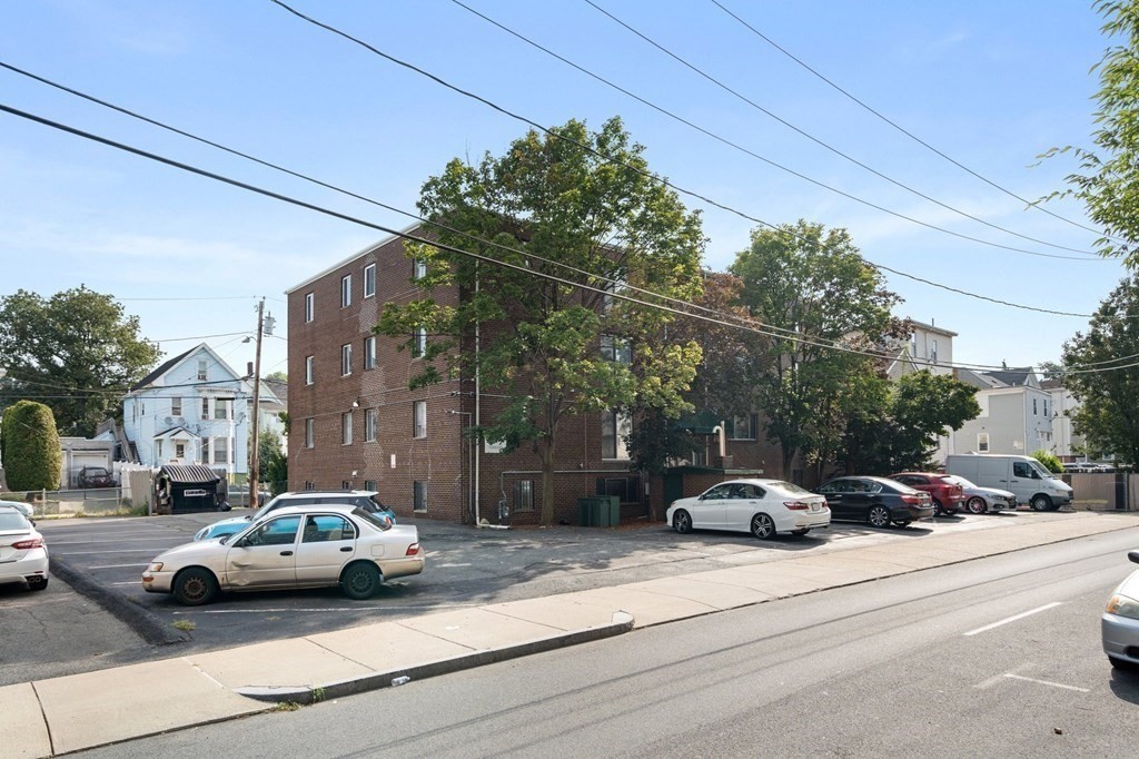 124 Addison Street, Unit 14 Chelsea, MA 02150 - Photo 32 of 33 Gallery Image 32