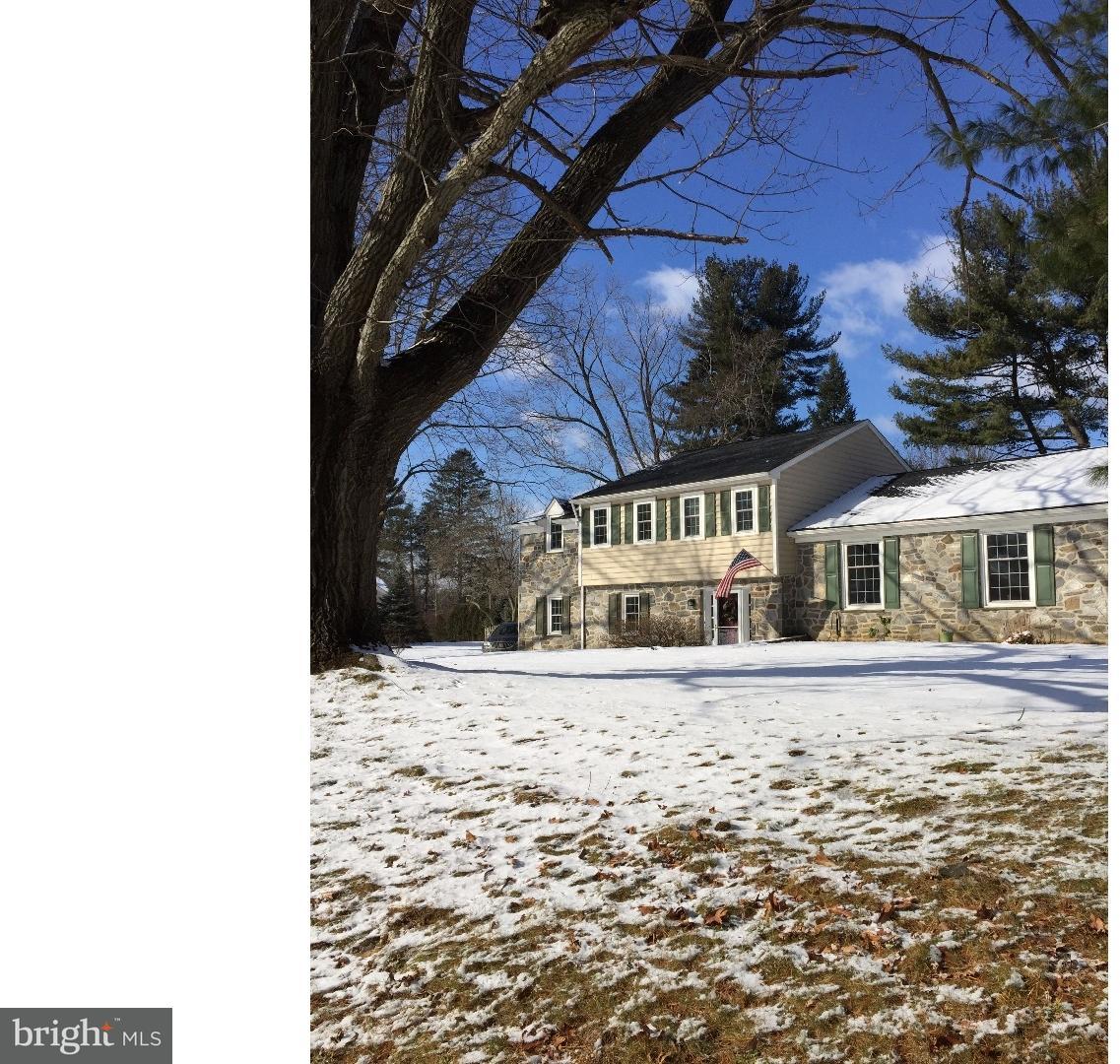 589 Walker Road Wayne, PA 19087 - Photo 4 of 25