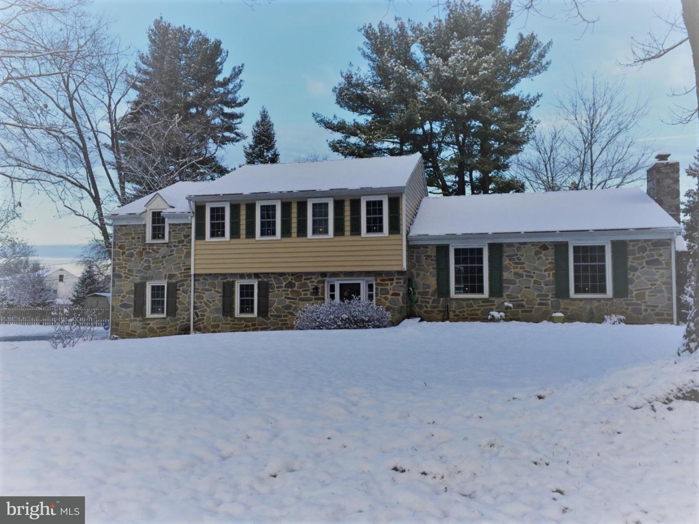 589 Walker Road Wayne, PA 19087 - Photo 5 of 25