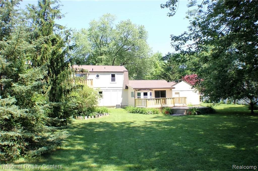 1150 Bangor Road Waterford, MI 48328 - Photo 12 of 14