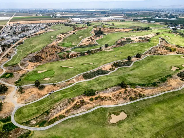 $999,999 | 1267 Gold King Place Circle, Dinuba, CA 93618