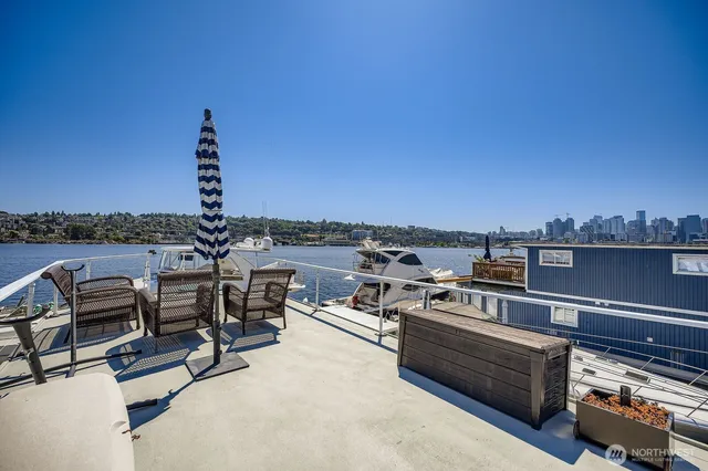 a view of a terrace with sitting area