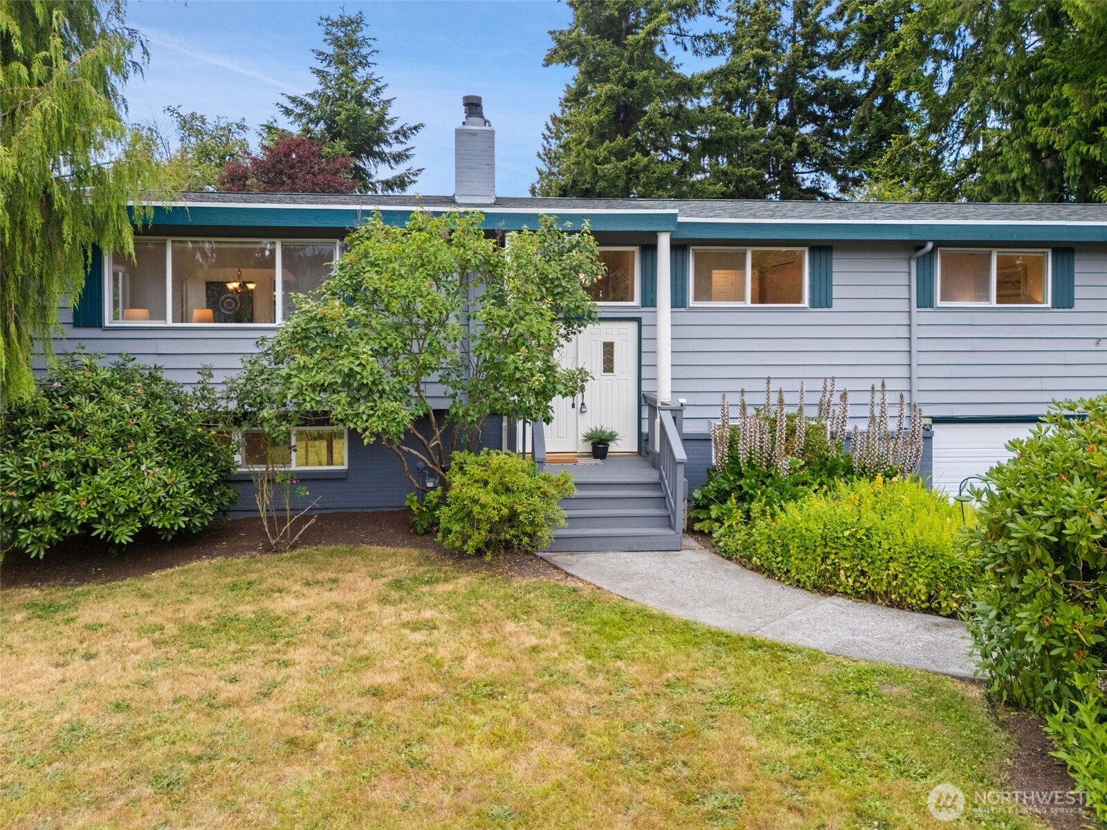 1011 Carol Way Edmonds, WA 98020 - Photo 1 of 40