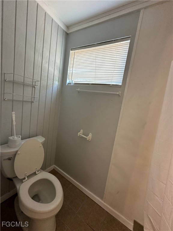 2131 Canal Street, Unit C Fort Myers, FL 33901 - Photo 6 of 10 a bathroom with a toilet