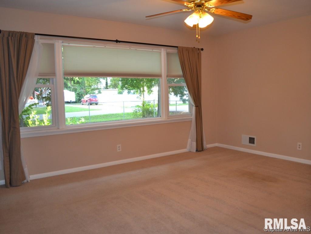 1104 West Maple Avenue South Springfield, IL 62704 - Photo 3 of 19 Gallery Image 3