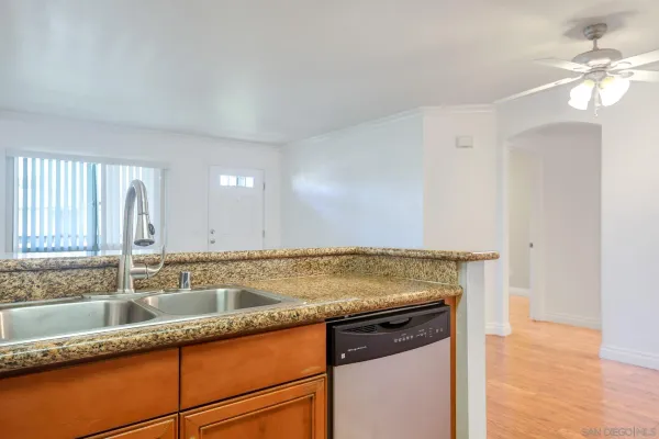 $425,000 | 1423 Graves Avenue, Unit 241, El Cajon, CA 92021