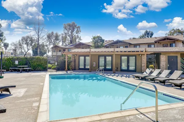 $425,000 | 1423 Graves Avenue, Unit 241, El Cajon, CA 92021