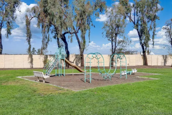 $425,000 | 1423 Graves Avenue, Unit 241, El Cajon, CA 92021