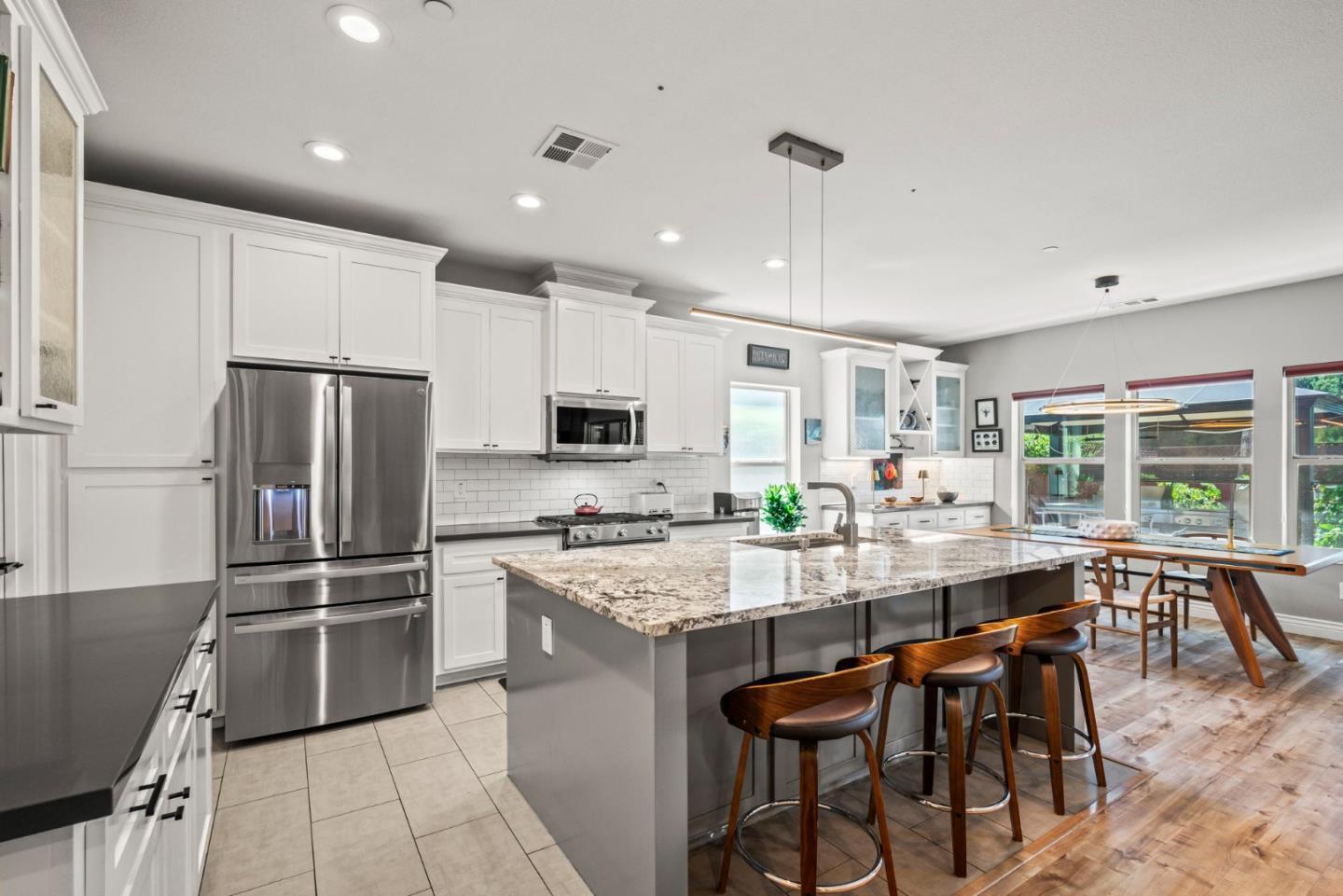 2605 Gunn Road Carmichael, CA 95608 - Photo 6 of 37 Gallery Image 6
