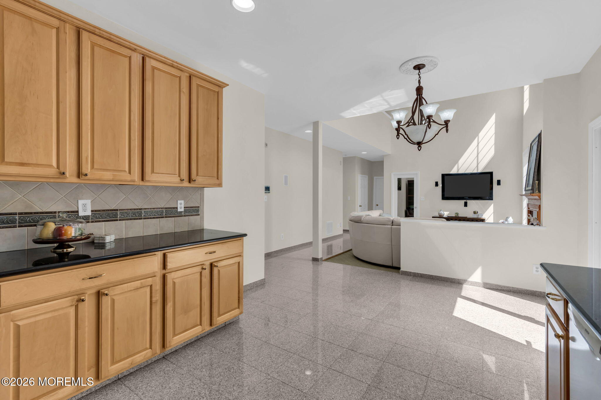 73 Stratton Road Matawan, NJ 07747 - Photo 35 of 88 38-web-or-mls-DSC09524