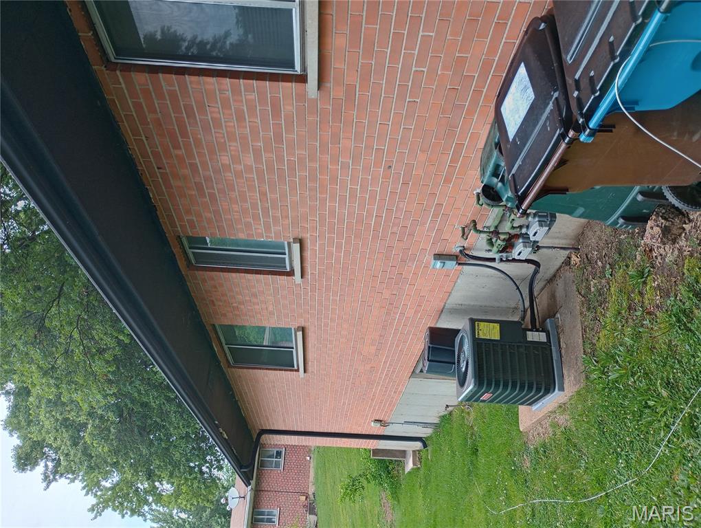 501 Carson Road Ferguson, MO 63135 - Photo 11 of 12 Gallery Image 11
