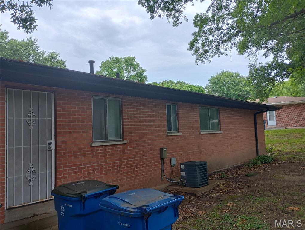 501 Carson Road Ferguson, MO 63135 - Photo 12 of 12 Gallery Image 12