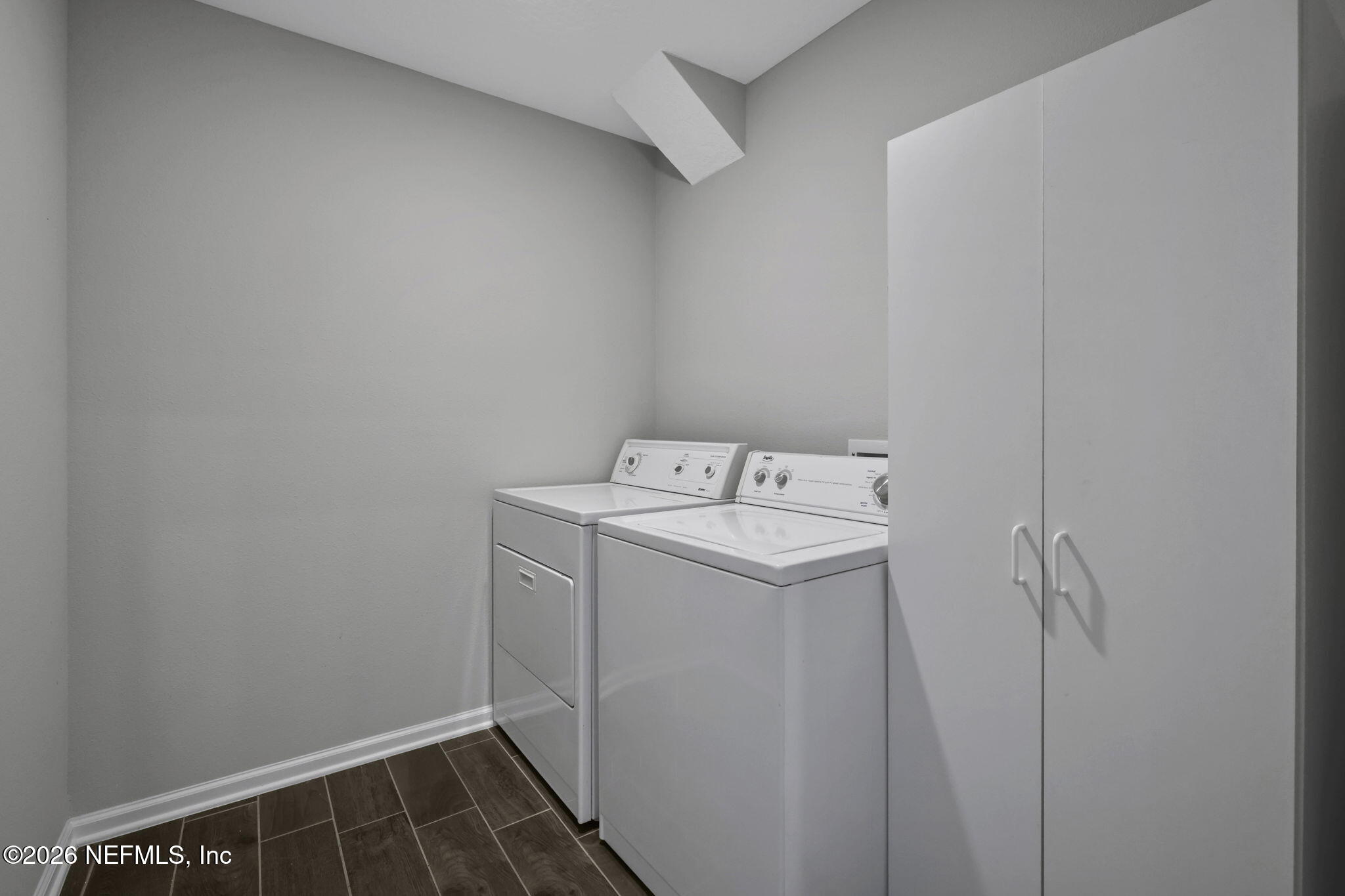 84 Cardinal Branch Lane St. Augustine, FL 32095 - Photo 35 of 45 a utility room with dryer and washer