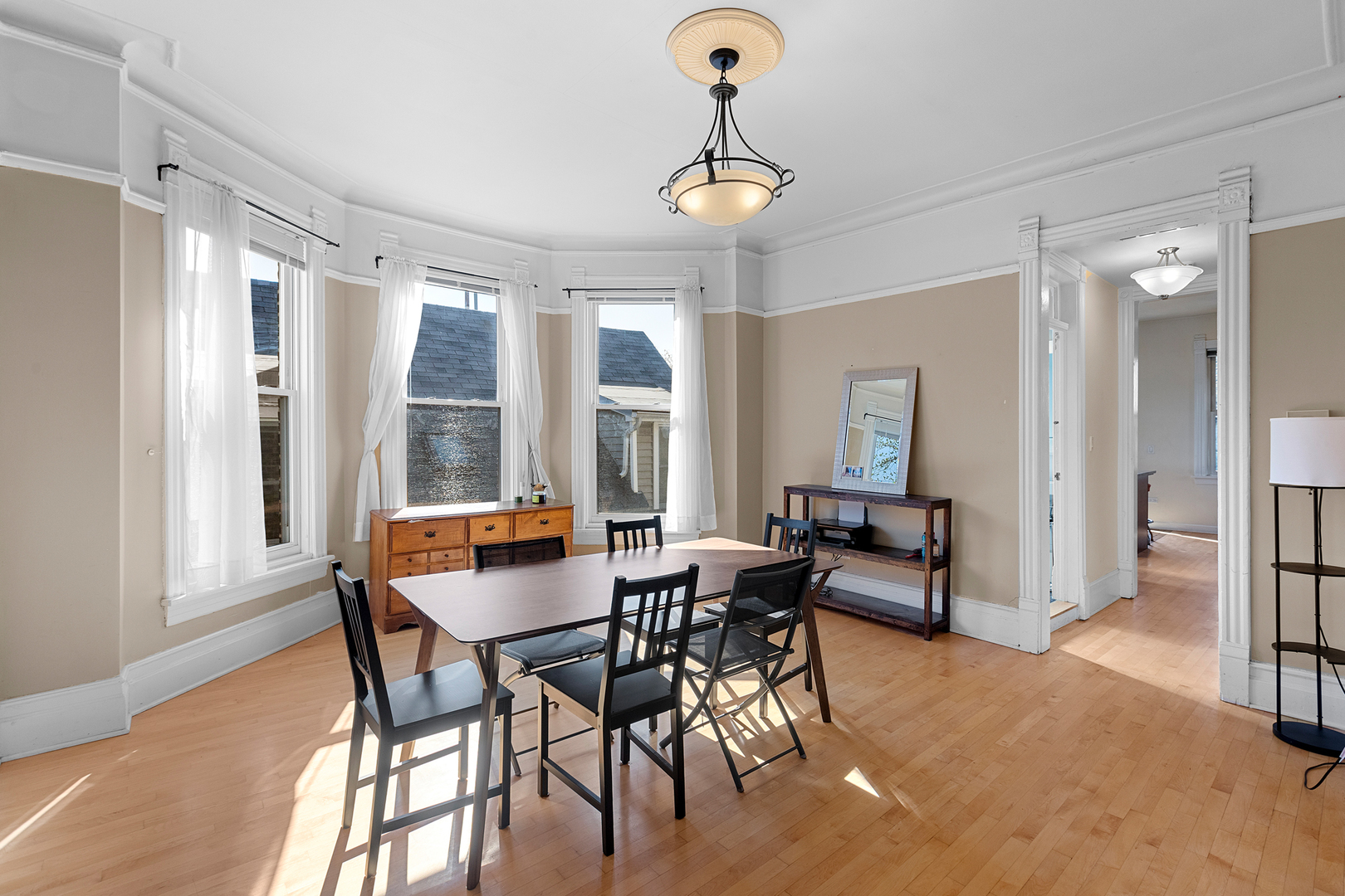 929 West Fletcher Street Chicago, IL 60657 - Photo 43 of 53 a view of a dining room with furniture and window