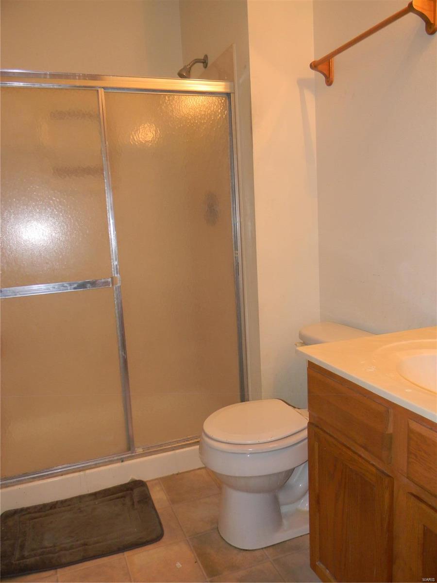 208 Universal Drive St. Peters, MO 63376 - Photo 13 of 27