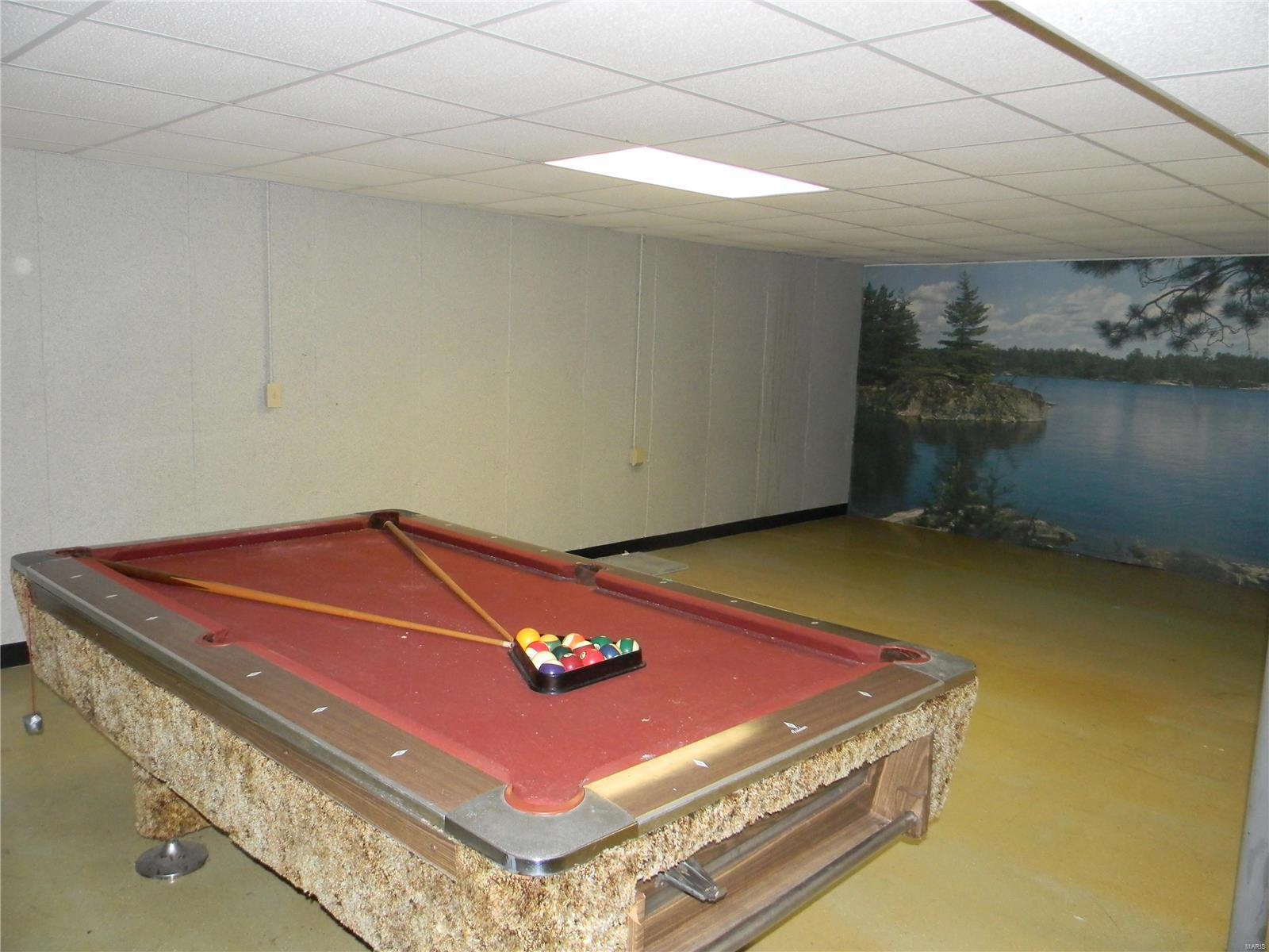 208 Universal Drive St. Peters, MO 63376 - Photo 19 of 27