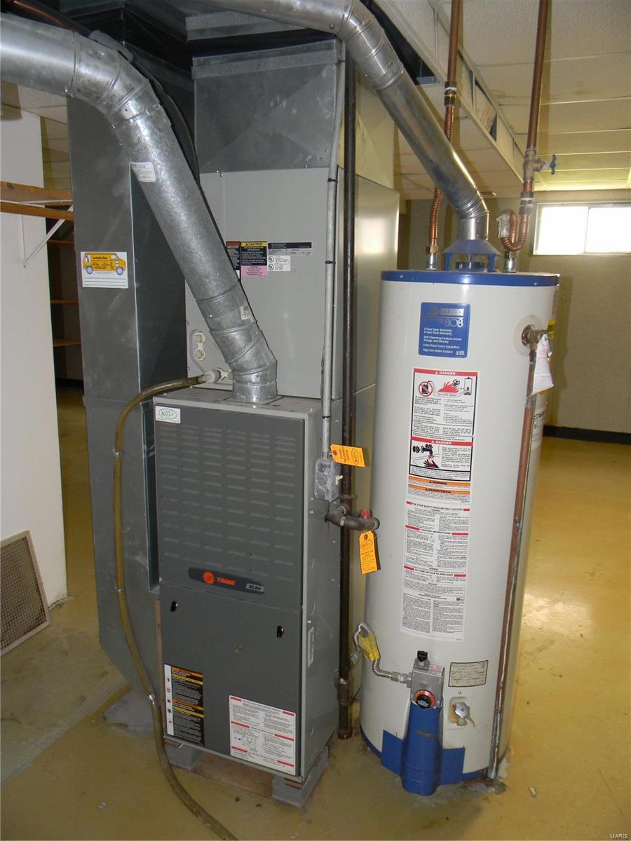 208 Universal Drive St. Peters, MO 63376 - Photo 23 of 27