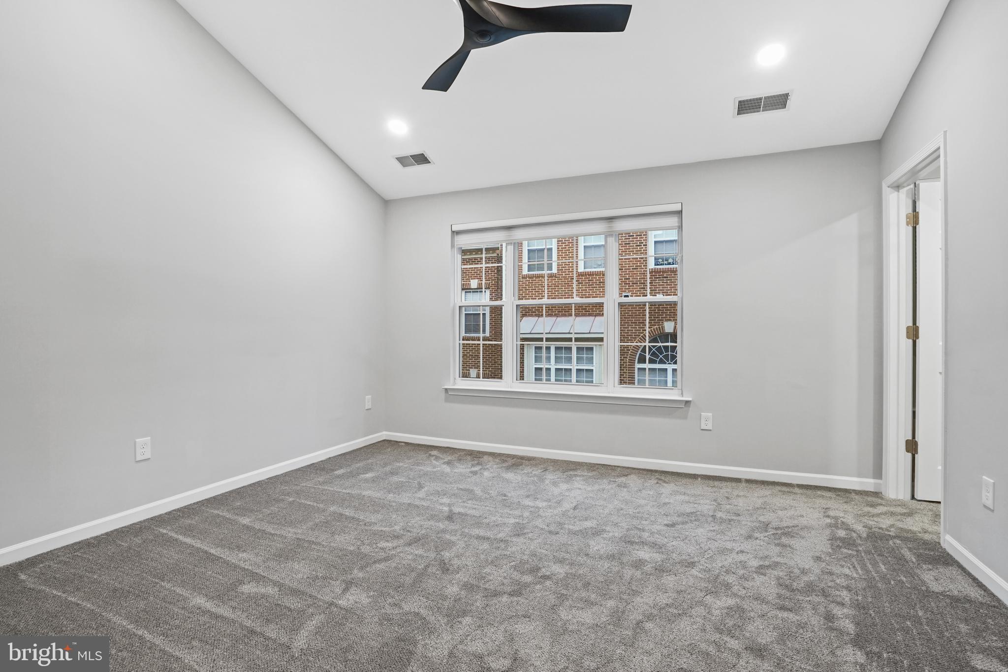 9758 Athletic Way Gaithersburg, MD 20878 - Photo 11 of 20