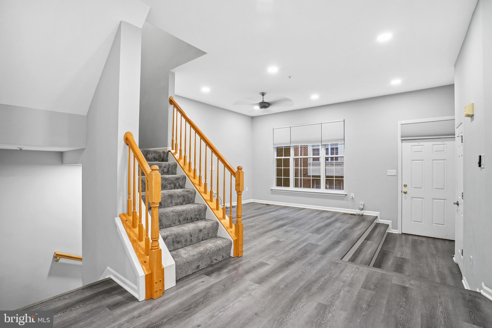 9758 Athletic Way Gaithersburg, MD 20878 - Photo 3 of 20