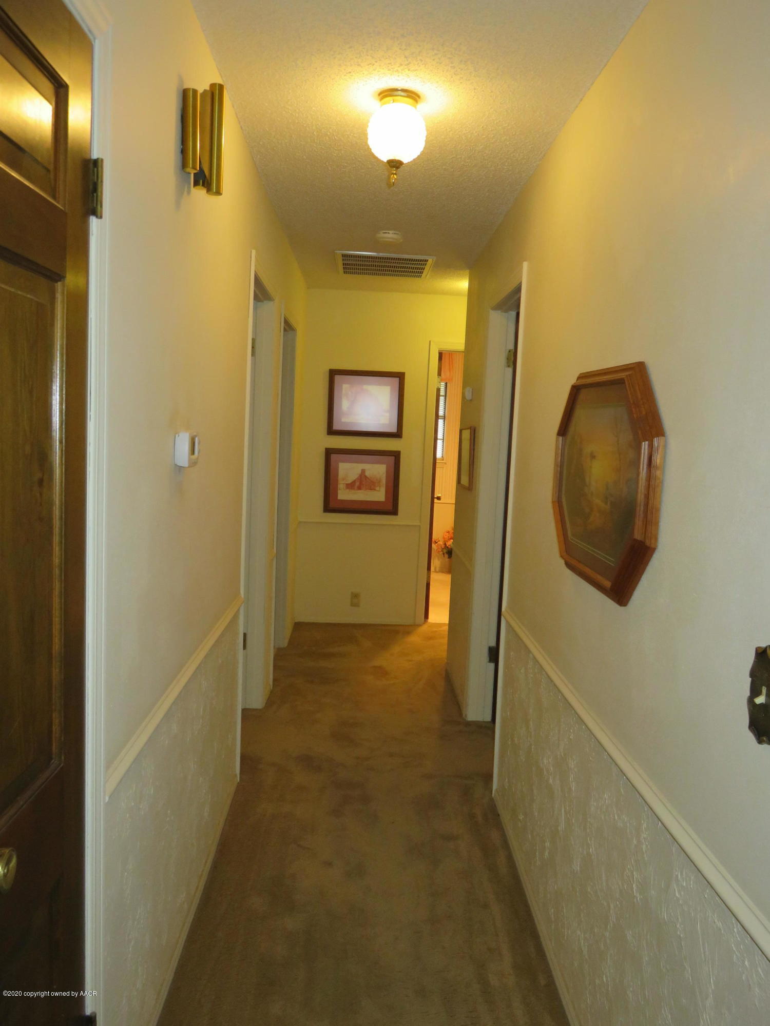 3701 Rutson Drive Amarillo, TX 79109 - Photo 20 of 44 Hallway to Bedrooms