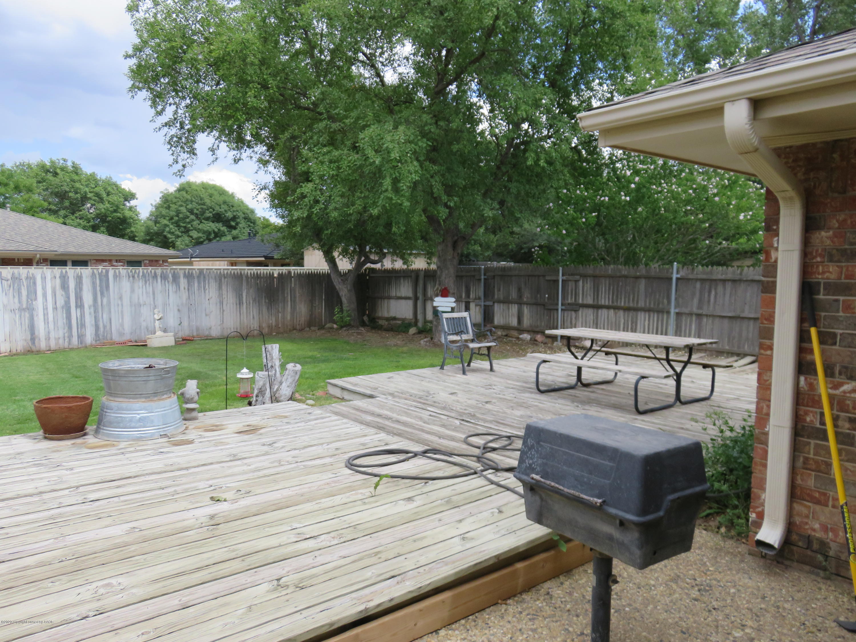 3701 Rutson Drive Amarillo, TX 79109 - Photo 3 of 44 Back Deck