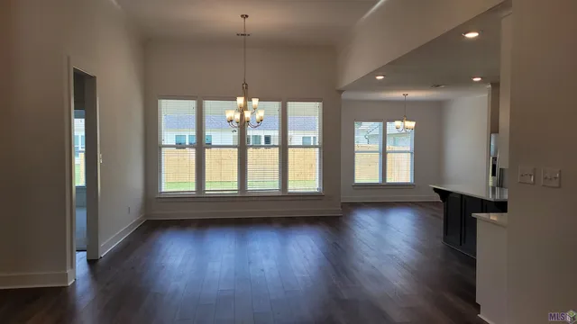 $2,400 | 9581 South Creek Drive, Denham Springs, LA 70726