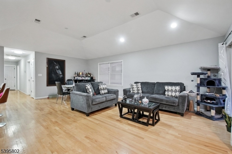 433 Linden Avenue Elizabeth, NJ 07202 - Photo 12 of 26